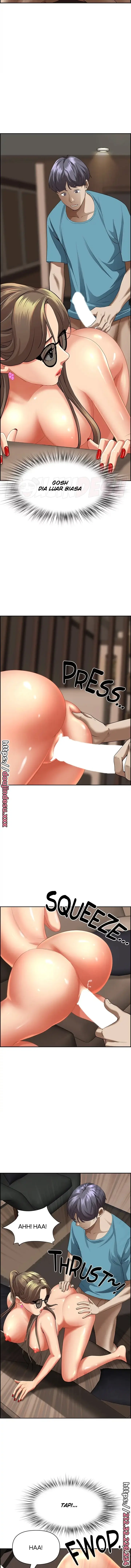 image-komik-living-with-a-milf-chapter-60-16/19